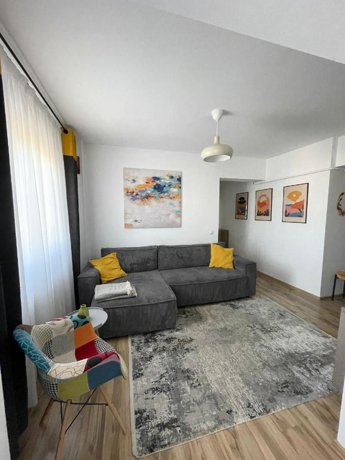 Cozy Apartment - Near Airport And Palas Mall Iasi Ngoại thất bức ảnh